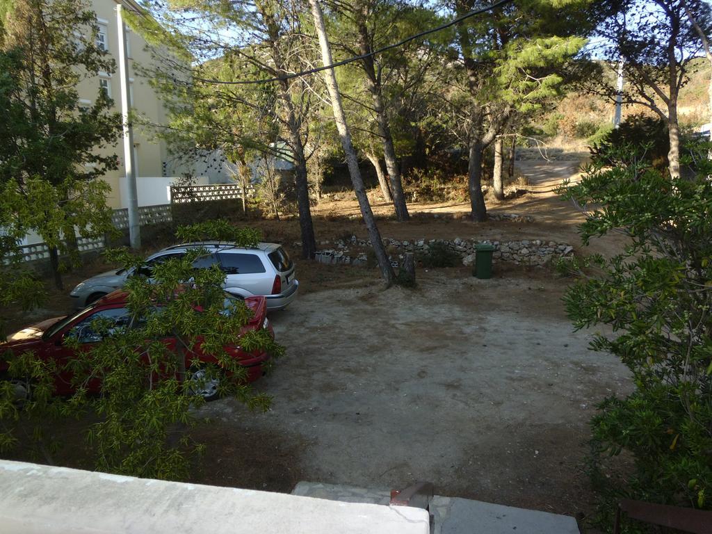 Apartments Kreso 5 Meters From The Beach With See View Shadow And Parking Place Stara Novalja Exterior foto