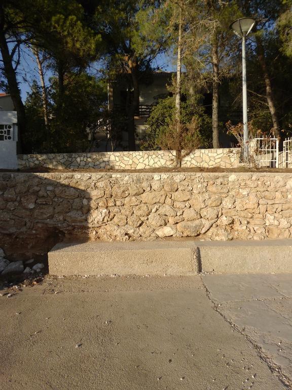 Apartments Kreso 5 Meters From The Beach With See View Shadow And Parking Place Stara Novalja Exterior foto