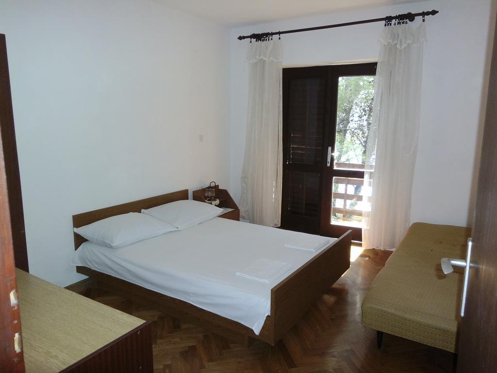 Apartments Kreso 5 Meters From The Beach With See View Shadow And Parking Place Stara Novalja Quarto foto