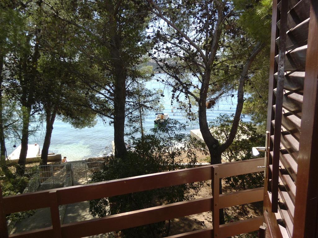 Apartments Kreso 5 Meters From The Beach With See View Shadow And Parking Place Stara Novalja Quarto foto