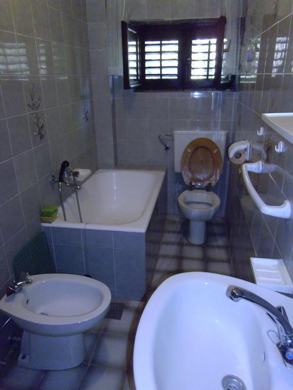Apartments Kreso 5 Meters From The Beach With See View Shadow And Parking Place Stara Novalja Quarto foto