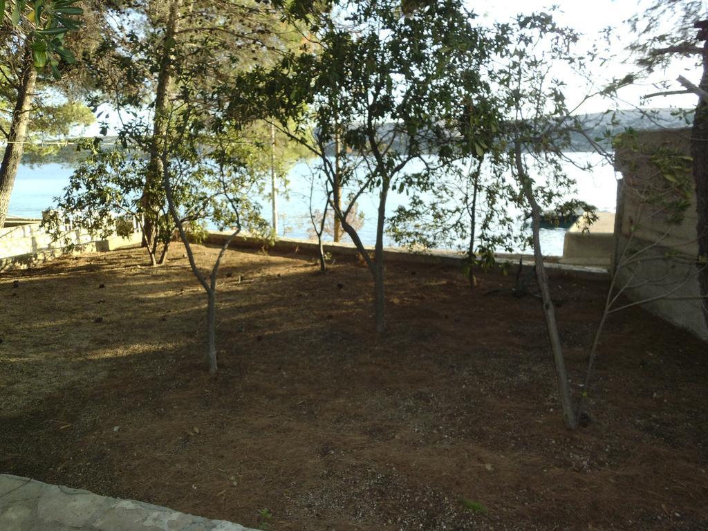 Apartments Kreso 5 Meters From The Beach With See View Shadow And Parking Place Stara Novalja Quarto foto
