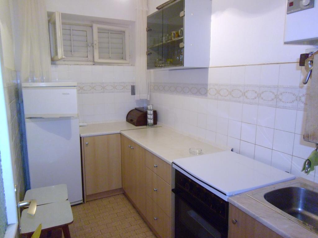 Apartments Kreso 5 Meters From The Beach With See View Shadow And Parking Place Stara Novalja Quarto foto