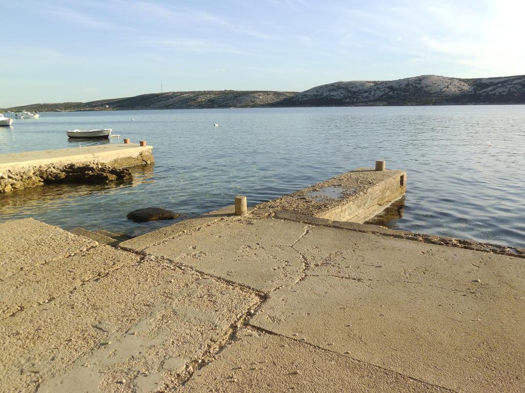 Apartments Kreso 5 Meters From The Beach With See View Shadow And Parking Place Stara Novalja Exterior foto