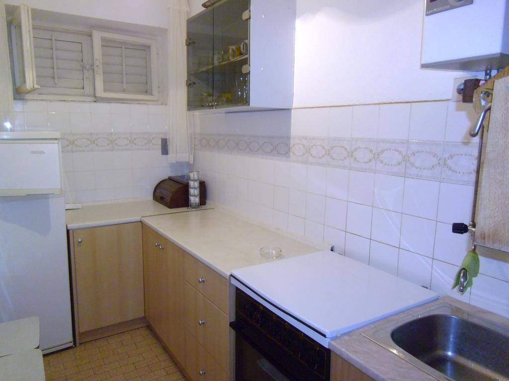 Apartments Kreso 5 Meters From The Beach With See View Shadow And Parking Place Stara Novalja Quarto foto